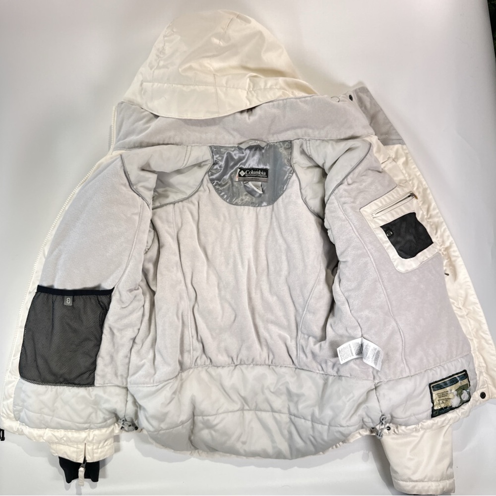 Columbia Women's Cream Hooded Ski & Snow Jacket - Picture 10 of 15